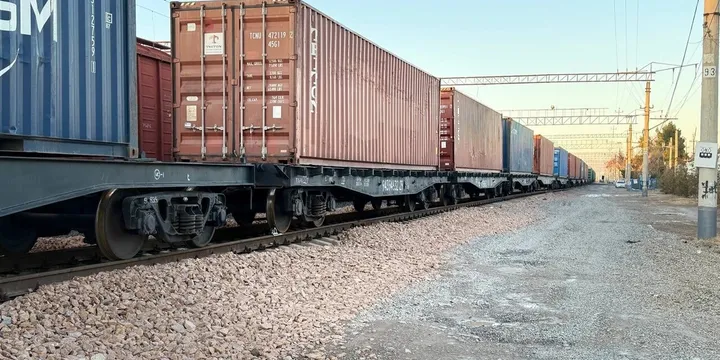 اولین قطار بلوکی چین به ایران از راهروی آسیای مرکزی عبور کرد؛ آغاز حمل منظم ریلی